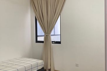 UPPERVILLE @ 16 Quartz Melawati