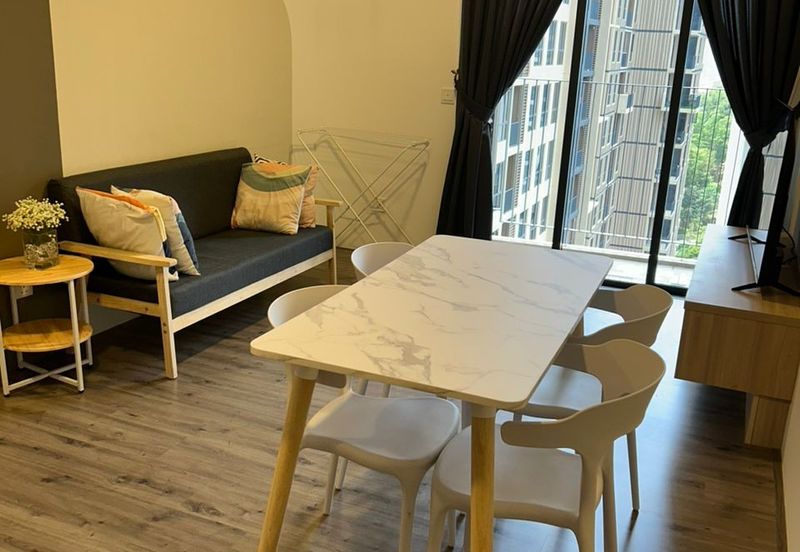 Henna Residence @ The Quartz