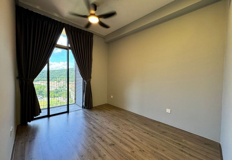 Henna Residence @ The Quartz