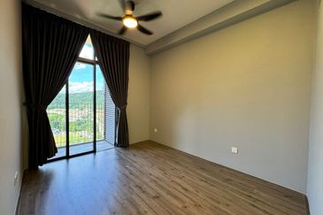 Henna Residence @ The Quartz