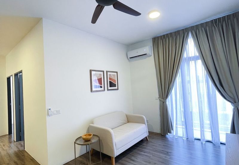 Henna Residence @ The Quartz