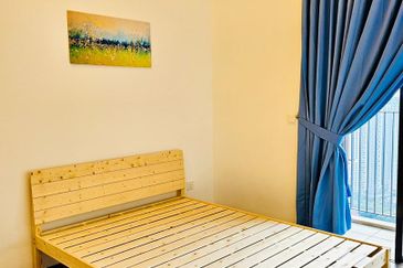 Henna Residence @ The Quartz