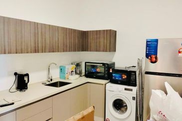 Henna Residence @ The Quartz