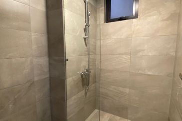 Henna Residence @ The Quartz