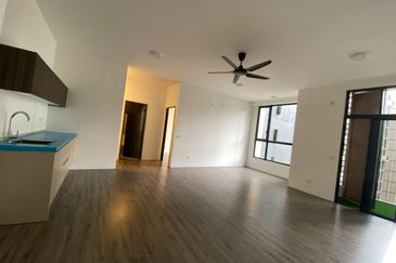 Henna Residence @ The Quartz