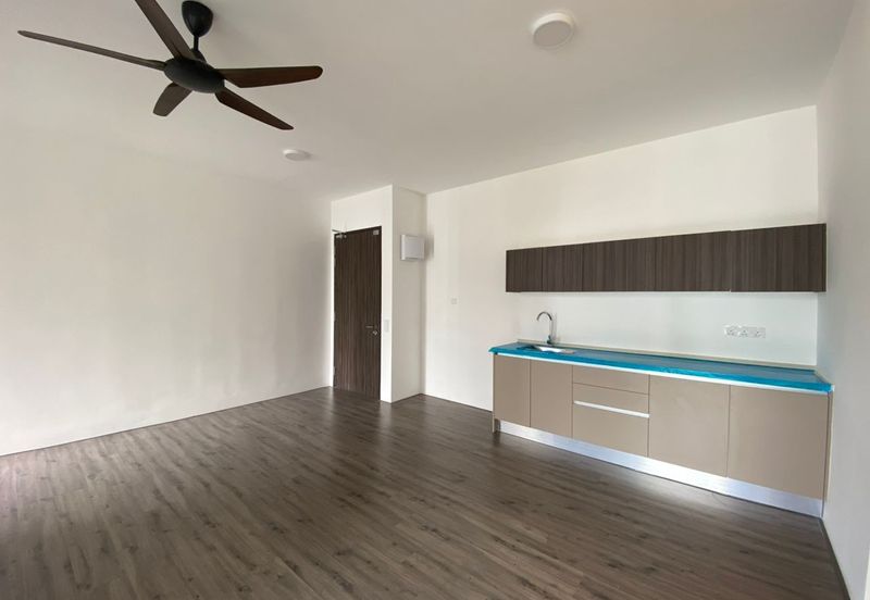 Henna Residence @ The Quartz