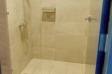 Henna Residence @ The Quartz