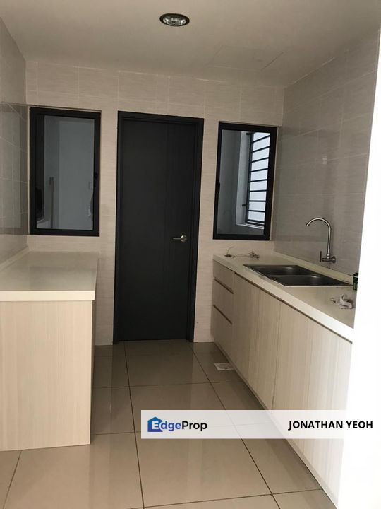 KL Cheras Emerald Residence@Mahkota Cheras Partial Furnished for Sale, Selangor, Cheras