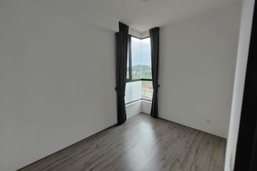 Henna Residence @ The Quartz