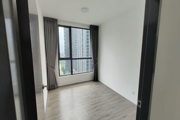 Henna Residence @ The Quartz