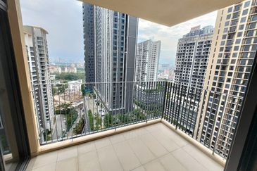 Henna Residence @ The Quartz