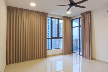 Henna Residence @ The Quartz