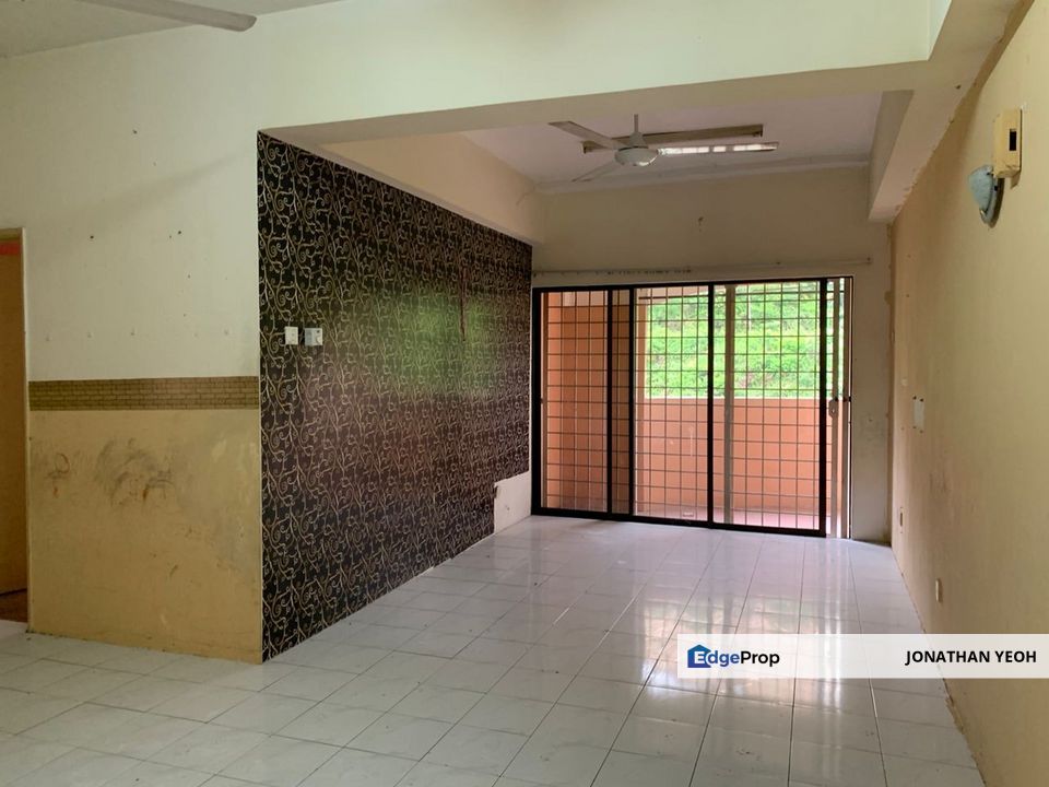 KL Kepong Prima Saujana Apartment 3 Room 2 Bathroom For Sale, Kuala Lumpur, Kepong
