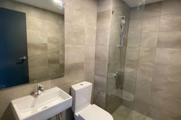 Henna Residence @ The Quartz