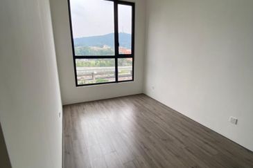 Henna Residence @ The Quartz