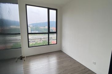 Henna Residence @ The Quartz