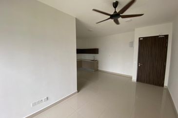 Henna Residence @ The Quartz