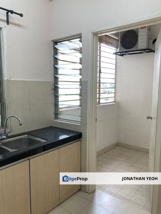KL Taman Melawati Gaya Apartment Freehold 2 Room For Sale 2 Carpark, Kuala Lumpur, Taman Melawati