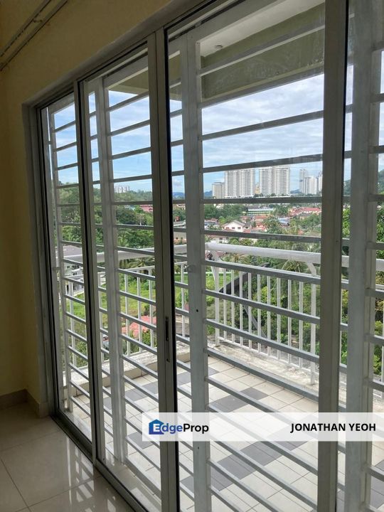 KL Taman Melawati Gaya Apartment Freehold 2 Room For Sale 2 Carpark, Kuala Lumpur, Taman Melawati