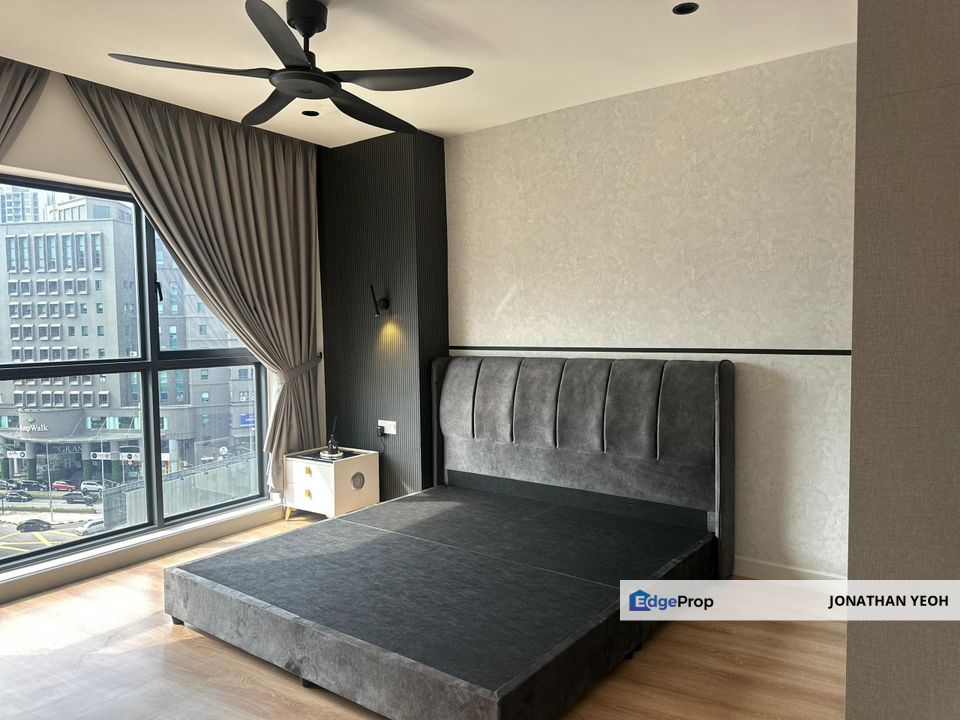 KL Ampang The Atrium Embassy road Fully Furnished 1 Plus 1 Room, Kuala Lumpur, Ampang