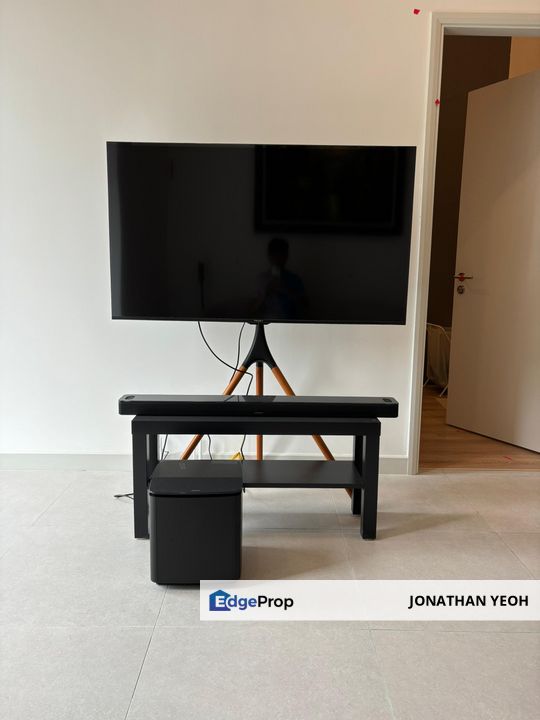 KL Ampang The Atrium Embassy road Fully Furnished 1 Plus 1 Room, Kuala Lumpur, Ampang