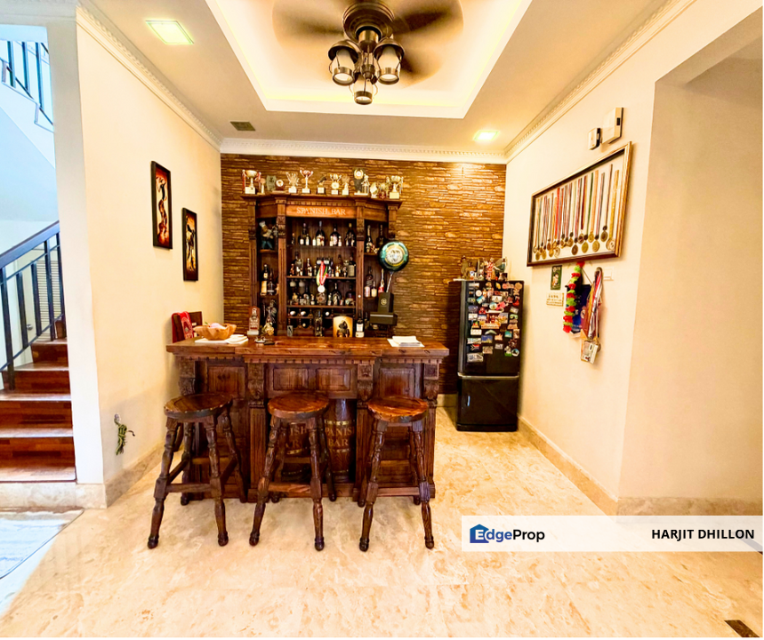 Renovated Corner Bungalow @ The Rise, Seri Kembangan, Selangor, Puchong South