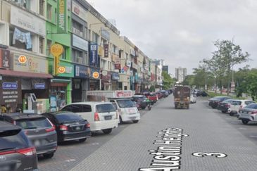 Taman Mount Austin Commercial