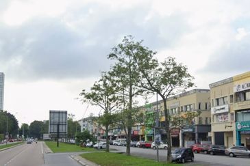 Taman Mount Austin Commercial