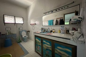 Jalan Harimau Bintang