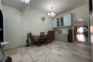 Jalan Harimau Bintang