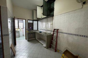 Mutiara Emas @ Taman Mount Austin