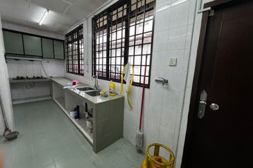 Mutiara Emas @ Taman Mount Austin