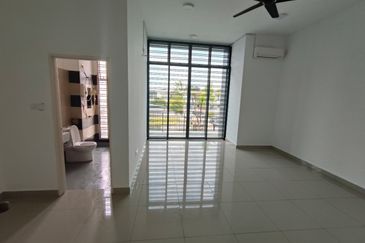 Austin Residence @Taman Mount Austin