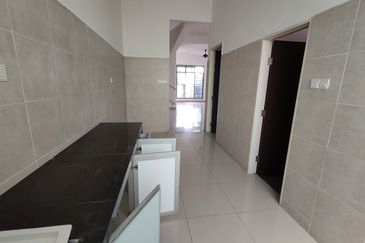 Austin Residence @Taman Mount Austin