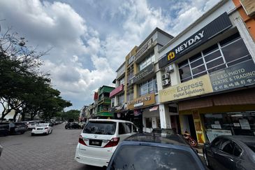 Taman Austin Heights