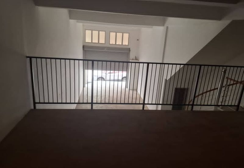 Jalan Austin Heights