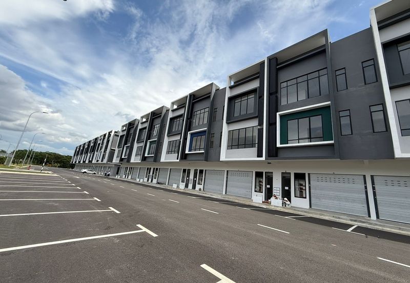 Crest @ Austin Emerald 2