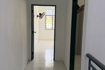 Summer Park Townhouse (Pangsapuri Alam Jaya), Bandar Baru Seri Alam