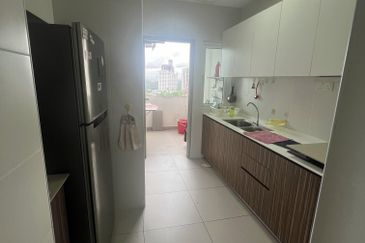 Seasons Luxury Apartments @ Amara Larkin