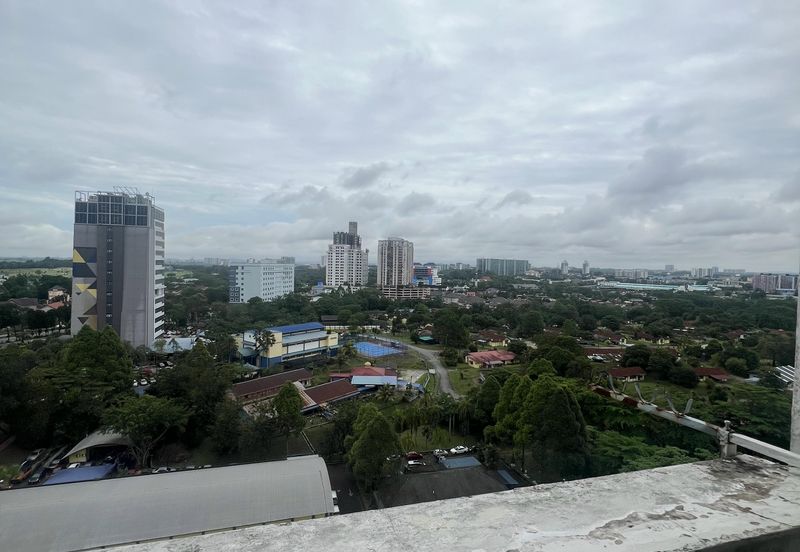 Seasons Luxury Apartments @ Amara Larkin