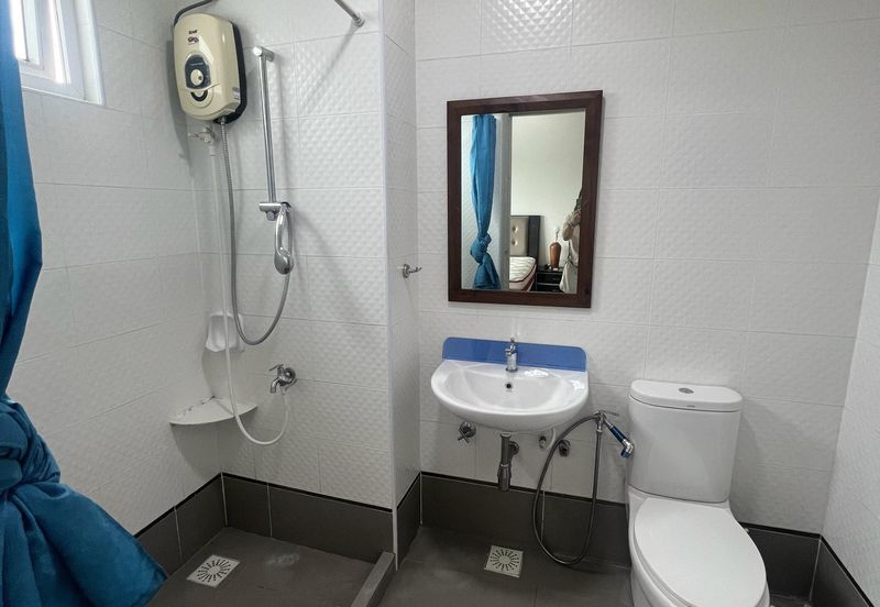 Seasons Luxury Apartments @ Amara Larkin