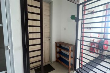 Seasons Luxury Apartments @ Amara Larkin