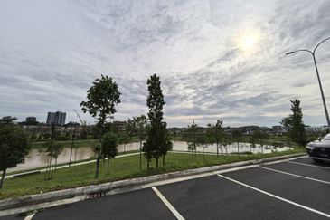 Crest @ Austin Emerald 2