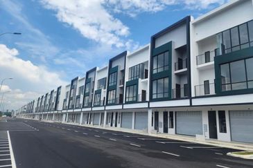 Crest @ Austin Emerald 2