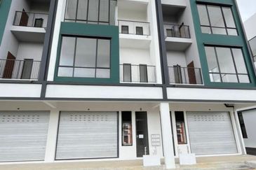 Crest @ Austin Emerald 2