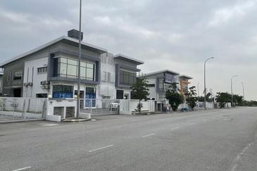 Gateway 16, Bandar Bukit Raja