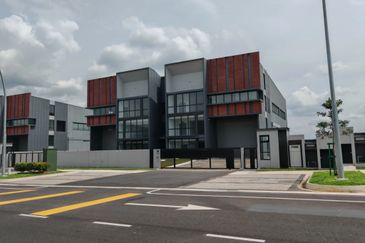 Elmina Business Park