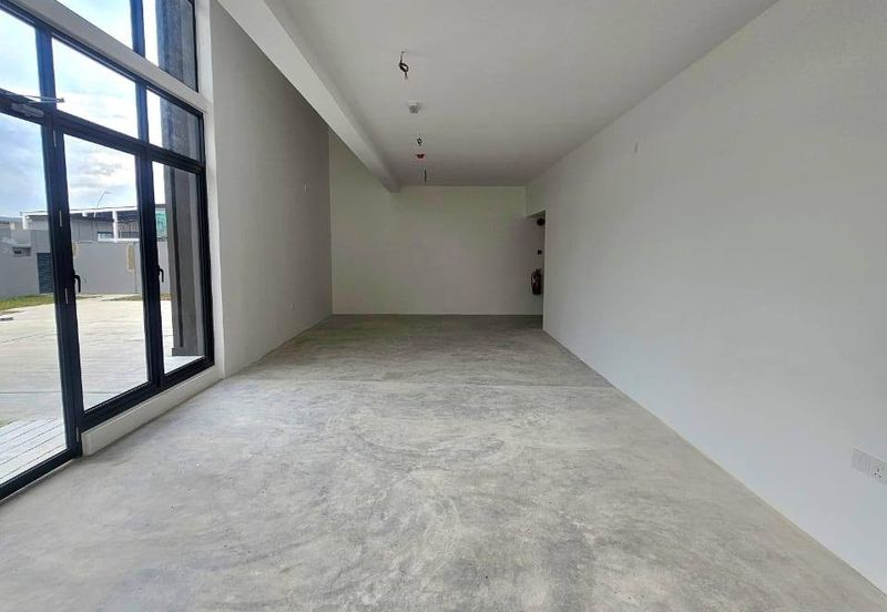 Elmina Business Park