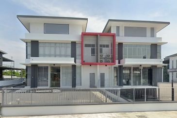 Bandar Bukit Raja @Taipan