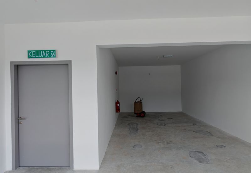 Elmina Business Park